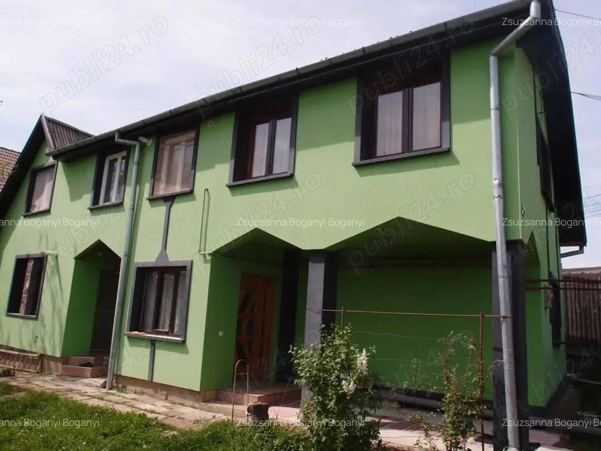Vand casa in Com. LIVEZENI - 5 Vand casa in Com. LIVEZENI - 5