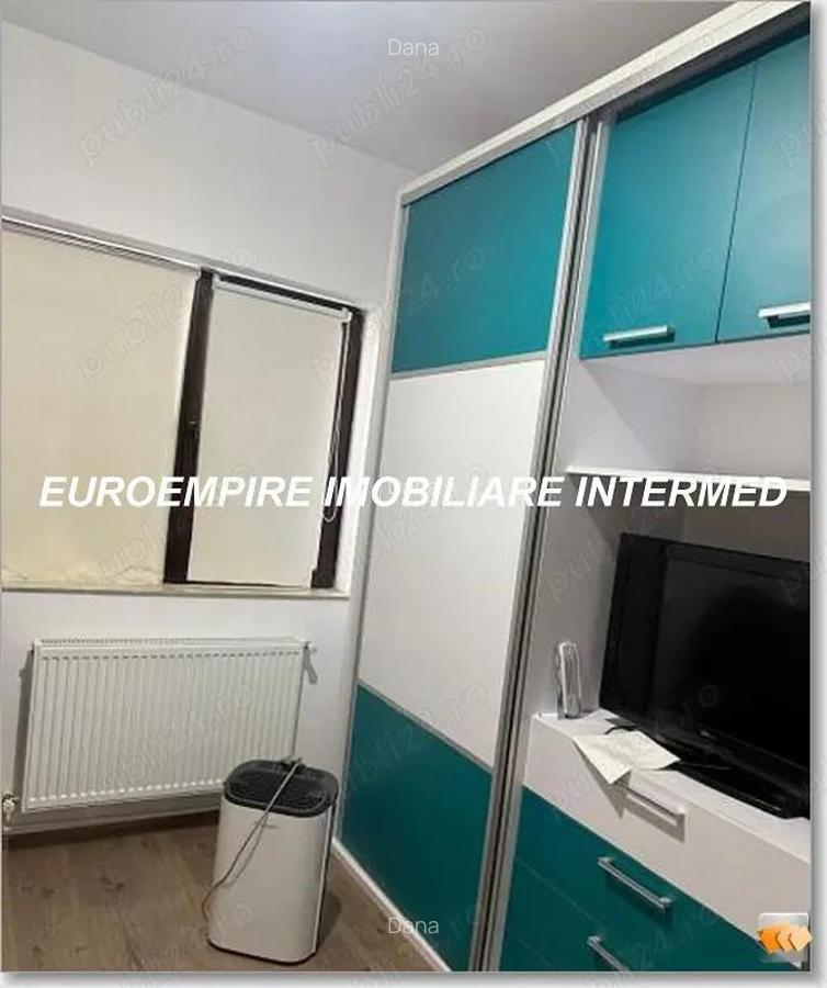 Apartament cu 2camere decomandat,zona km 5 - 4