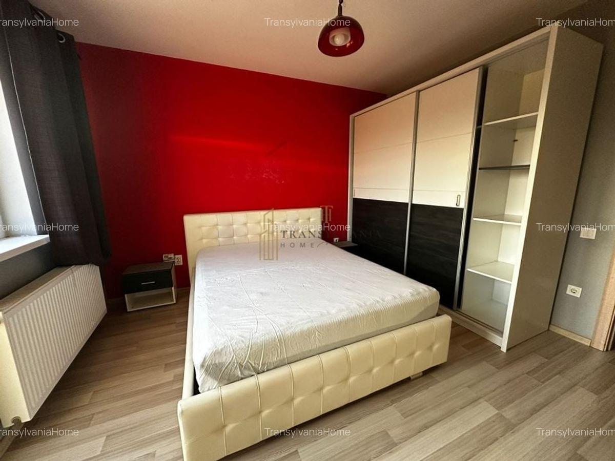 Apartament 3 camere de vanzare, etaj,2 Zona Dinicu Golescu Selimbar. - 1