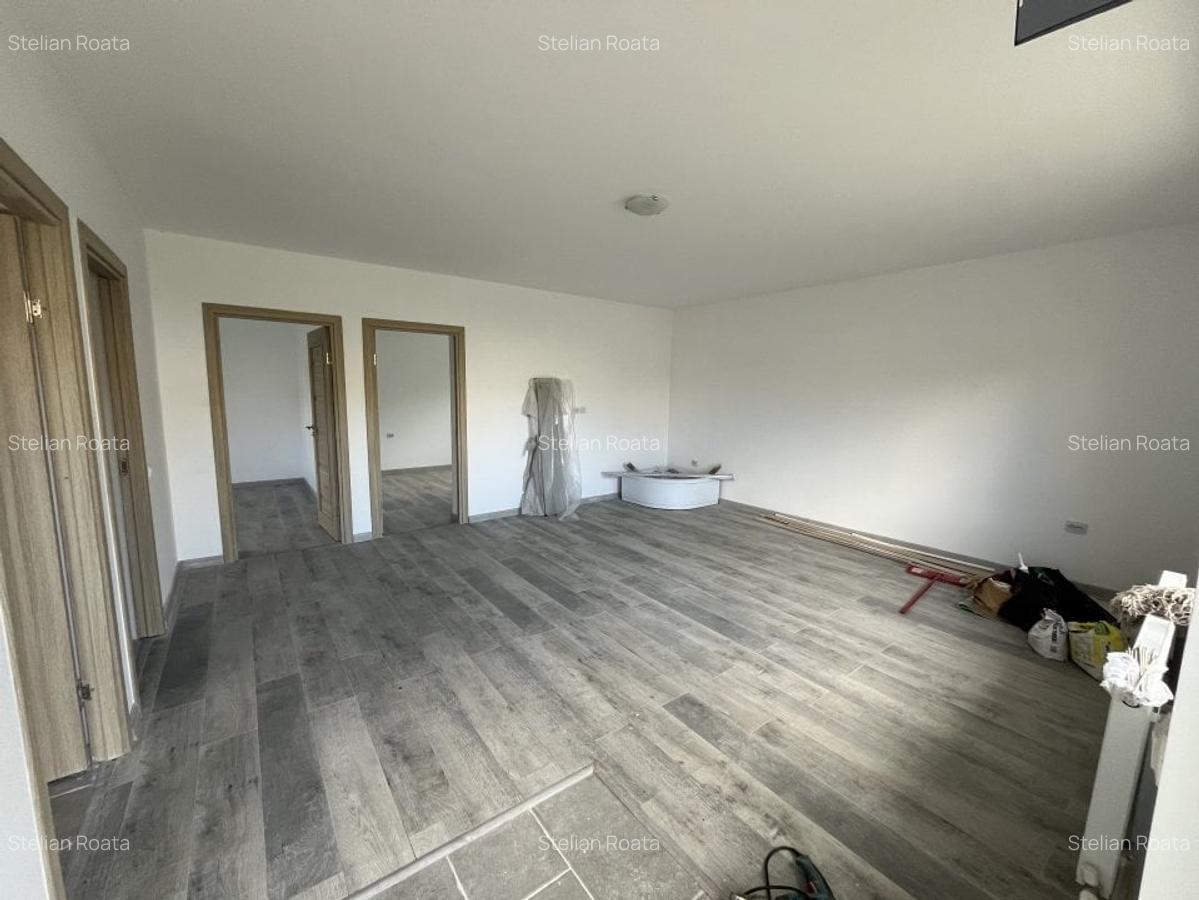 Exclusivitate! Casa cocheta la sol, 3 camere, partea dreapta, Valu lui Traian! - 3
