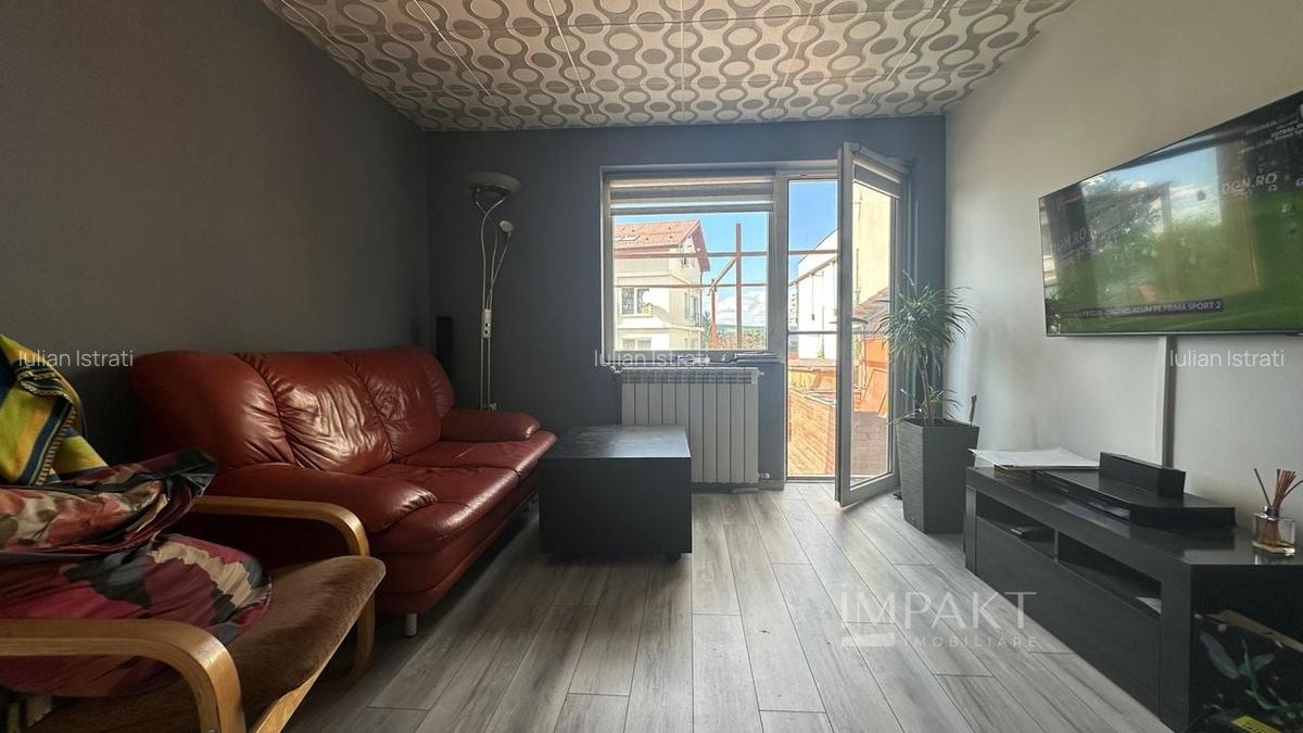 Imobil cu 5 apartamente separate, ideal pentru investitie - zona UMF! - 7