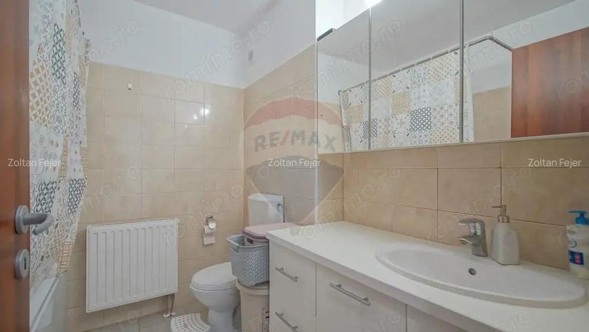 REZERVAT! Apartament cu 2 camere de vanzare, decomandat. - 13