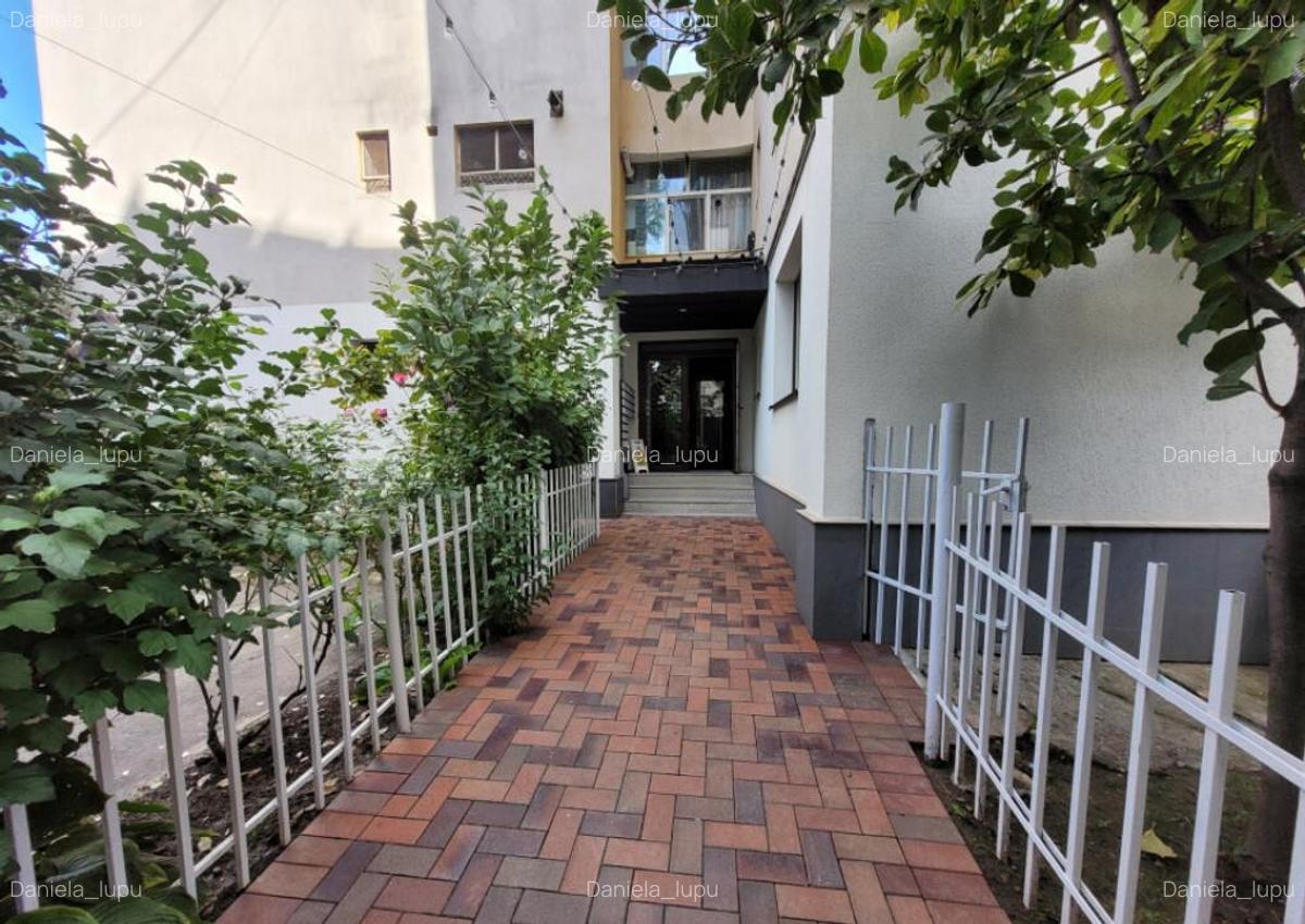 Apartament 2 camere, decomandat, semicentral, Targu-Jiu - 1 Apartament 2 camere, decomandat, semicentral, Targu-Jiu - 1