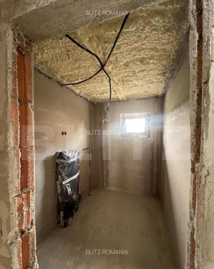 Casa individuala de vanzare, cu 4 camere, 96 mp, zona ?u - 15