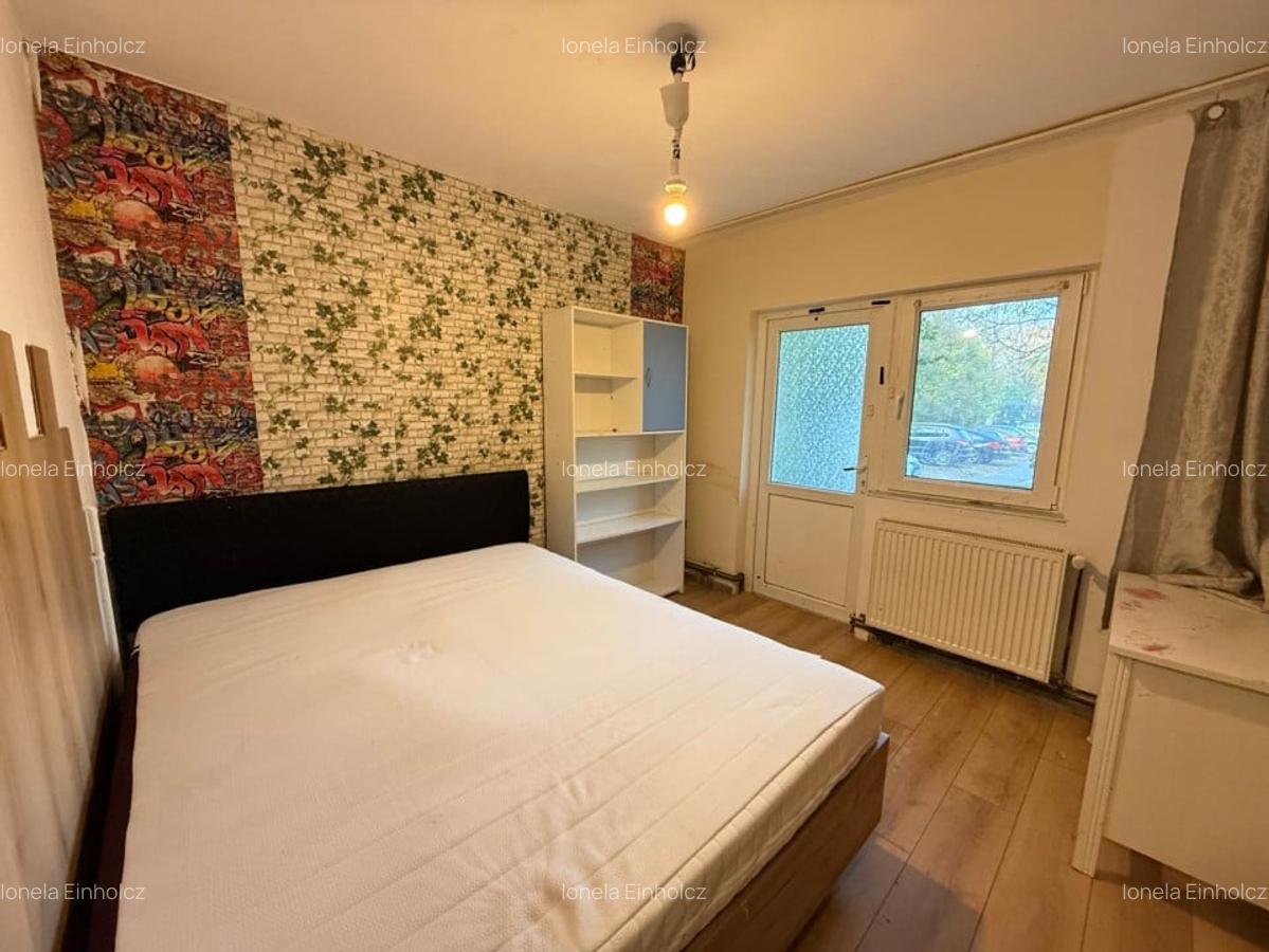 Apartament spatios, 3 camere, decomandat, parter - Lipovei - 2