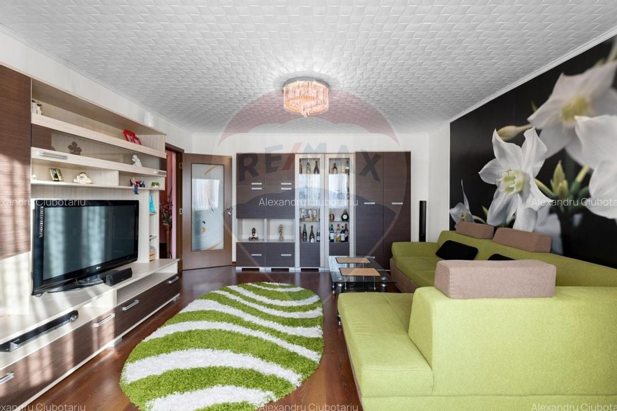 Apartament cu 3 camere de inchiriat - zona Boul Rosu - 2