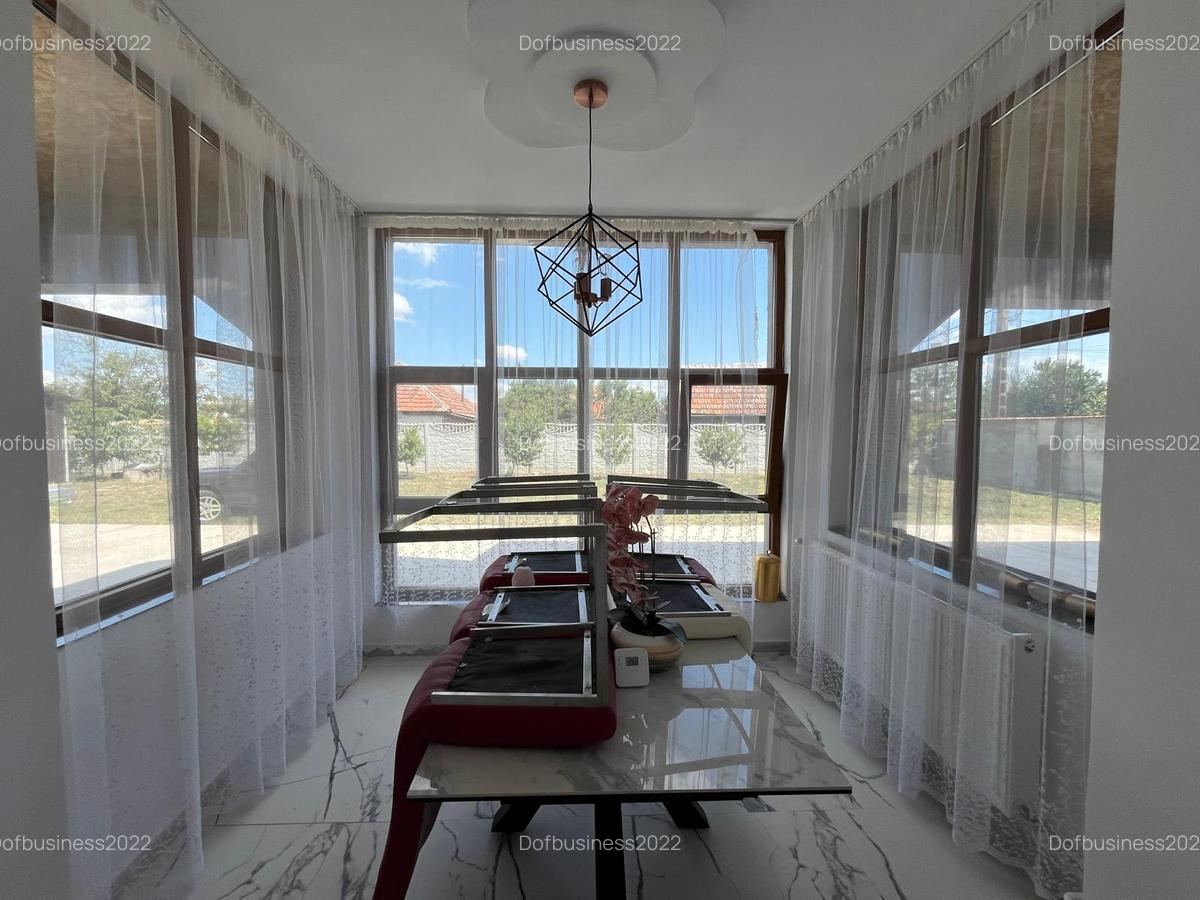 Casă cu 3 dormitoare, 600 mp utili, 2000 mp teren, Talpoș, Bihor. - 16