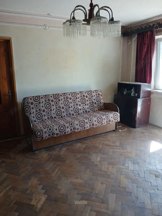 Vand apartament etaj 2 in cartier Micro 3 - 2