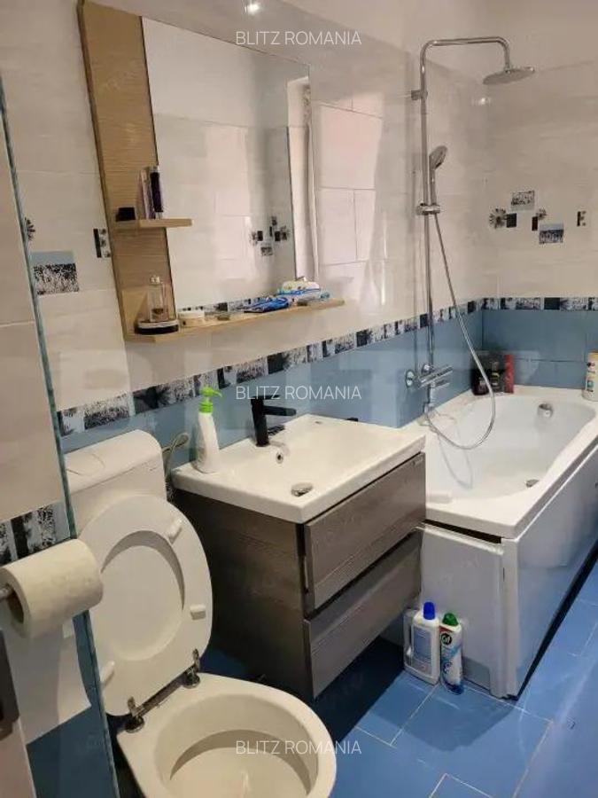 Apartament de vanzare, cu 2 camere, 55 mp, zona Careiului - 7