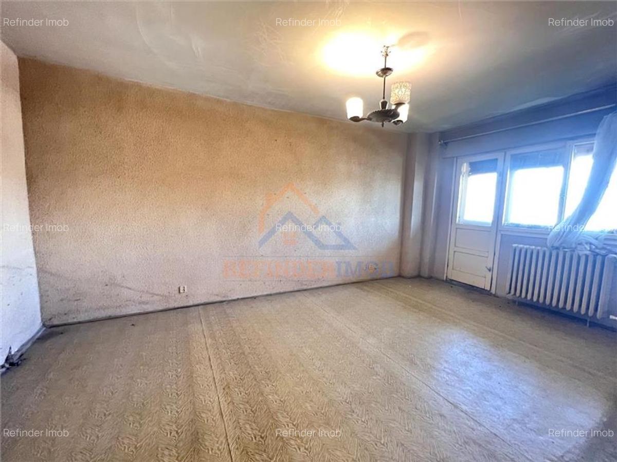 Apartament cu 3 camere decomandat în Drumul Taberei - 4