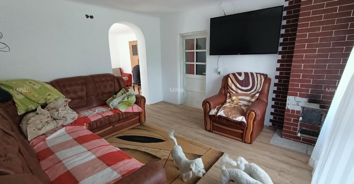 Casa cu teren aferent 1000 m2 - 6