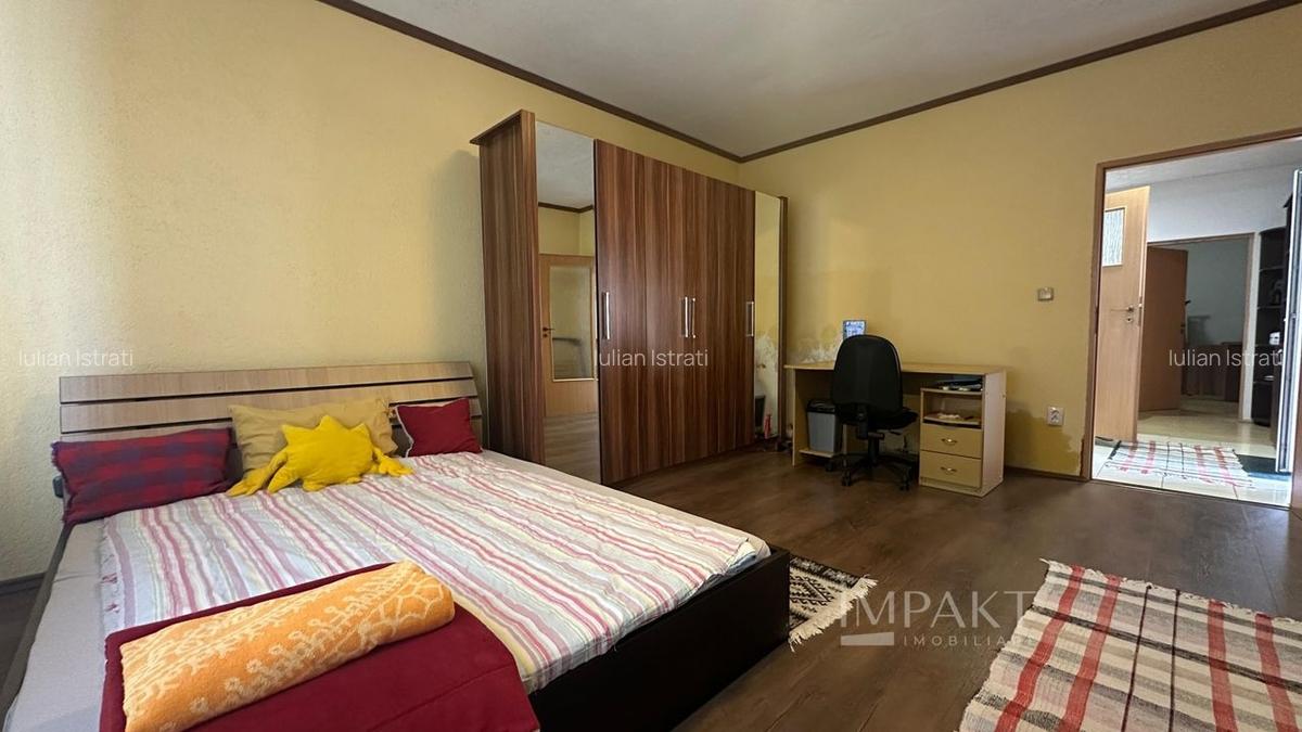 Imobil cu 5 apartamente separate, ideal pentru investitie - zona UMF! - 9