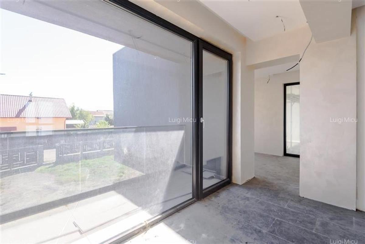 Casa noua in Harman, cu arhitectura moderna si spatii vitrate - 3