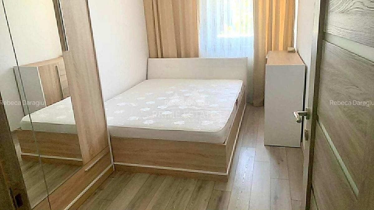 De inchiriat Apartament 3 camere-Zona Prima Universitatii, loc parcare - 10