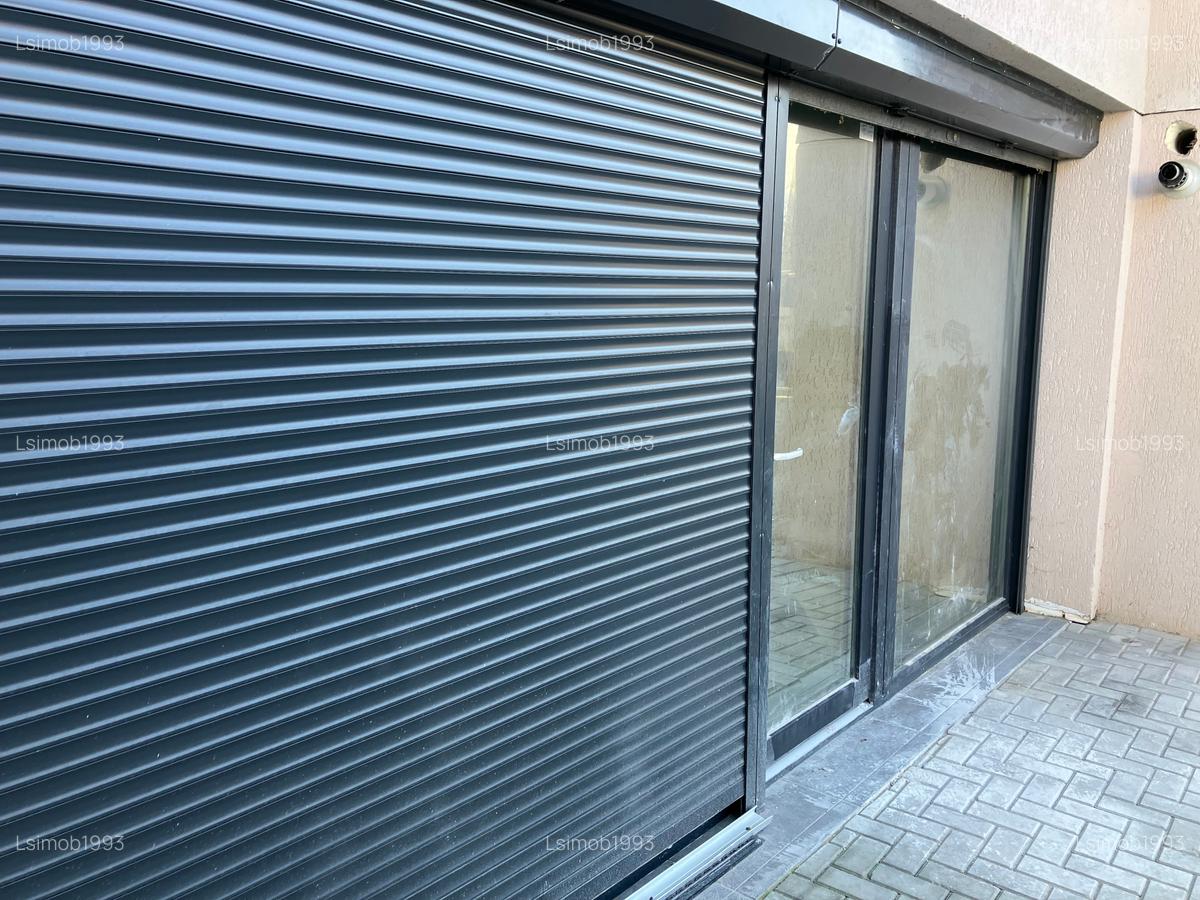 Spatiu comercial de vanzare  in Brasovul Vechi in cladire noua - 1