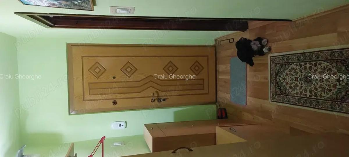 Proprietar: vand apartament 2 camere - 4