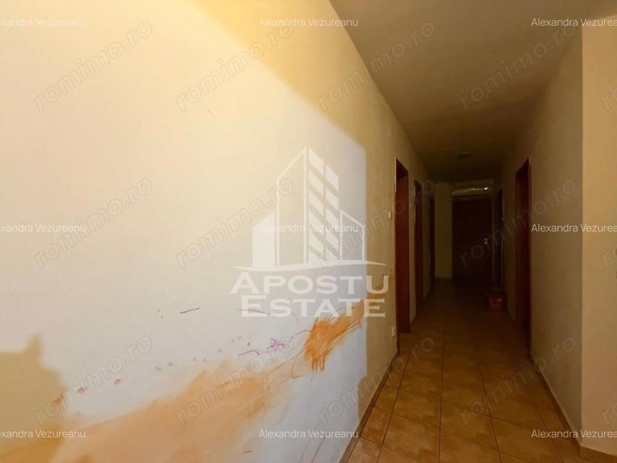 Apartament cu 5 camere, 2 bai, decomandat, centrala zona Girocului - 2