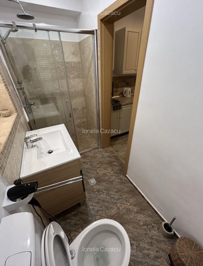 Apartament de inchiriat - 3 camere, ultracentral, 54 mp utili - 8