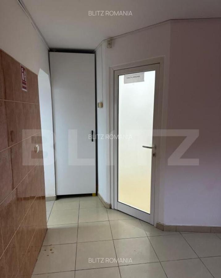 Spatiu comercial de vanzare, 54 mp, in zona Han - 6