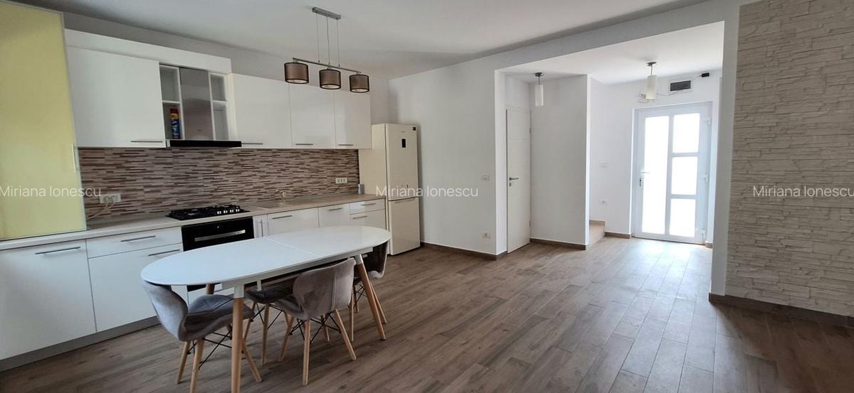 Casă cu 3 camere în Dumbrăvița - 4