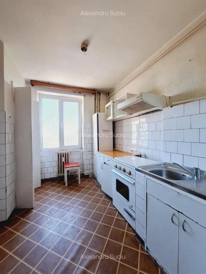 3 CAMERE la pret de Doua!Etaj intermediar!Vedere 2 parti - 10