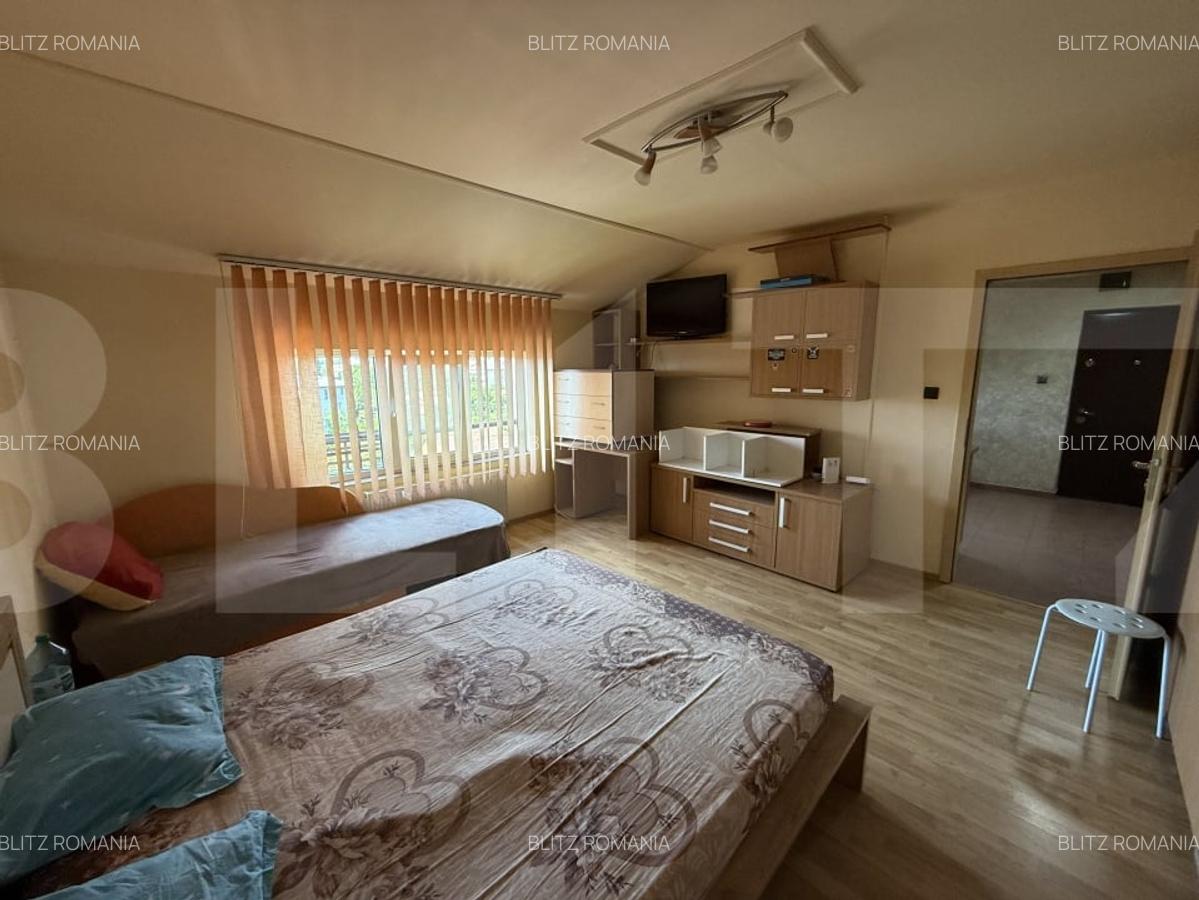 Apartament de vanzare, cu 4 camere, 68 mp, zona Modern - 4