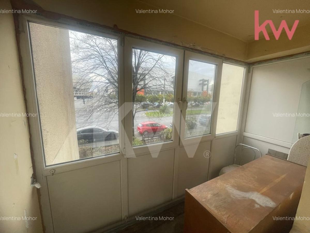 Apartament Decomandat 3 Camere, 1 Mai, Ion Oblemenco - 9