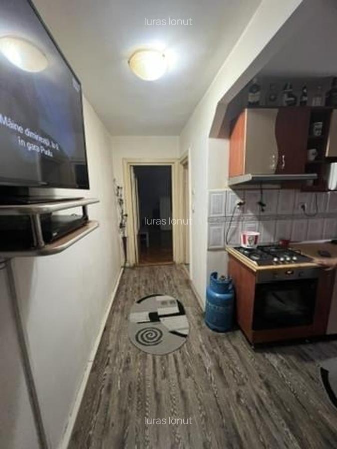 Apartament cu 3 camere semidecomandat în Iosia - 6
