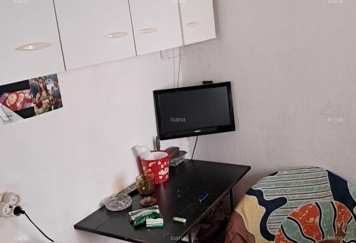 Unirii,la mansarda, decomandat,Amenajat CENTRALA TERMICA boxa,2 bai,Liber - 3