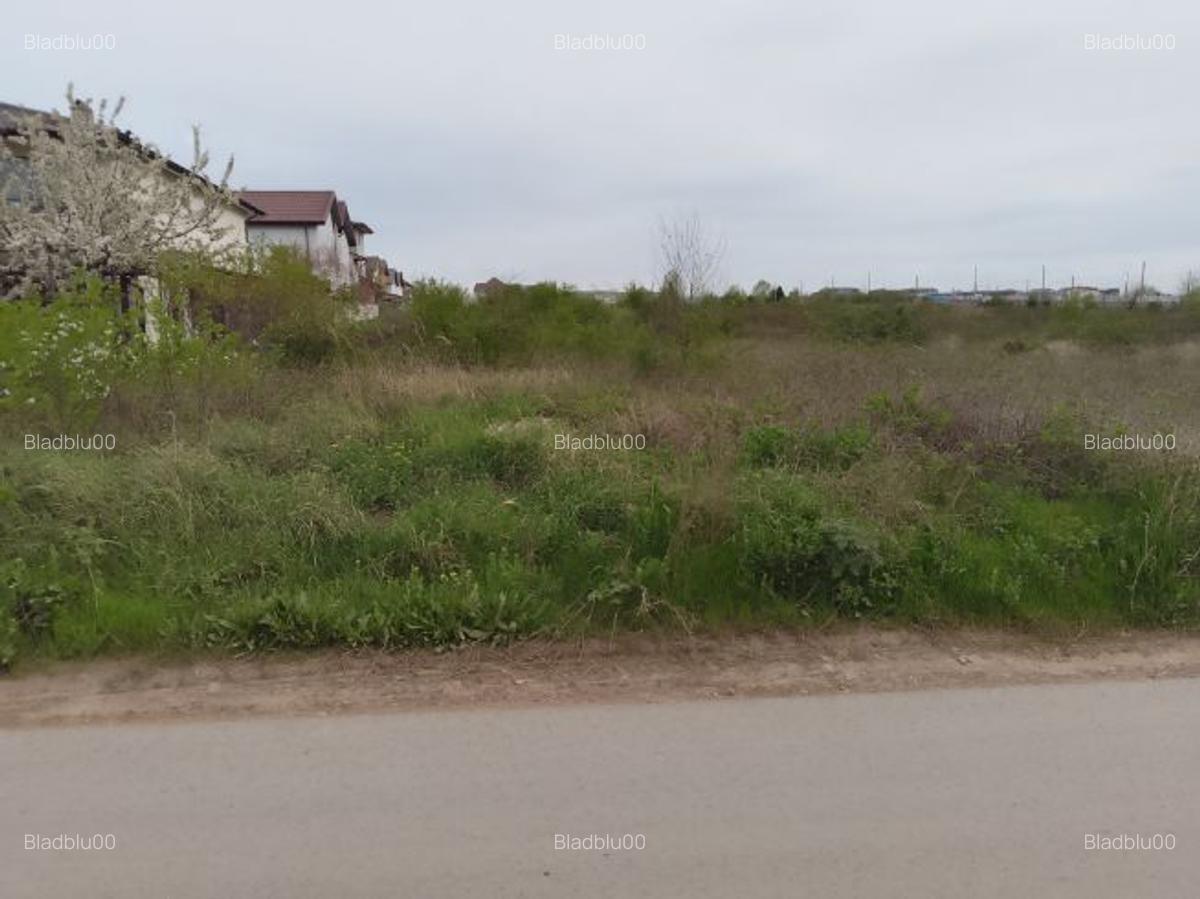 Închiriez teren 5000 mp. - 1