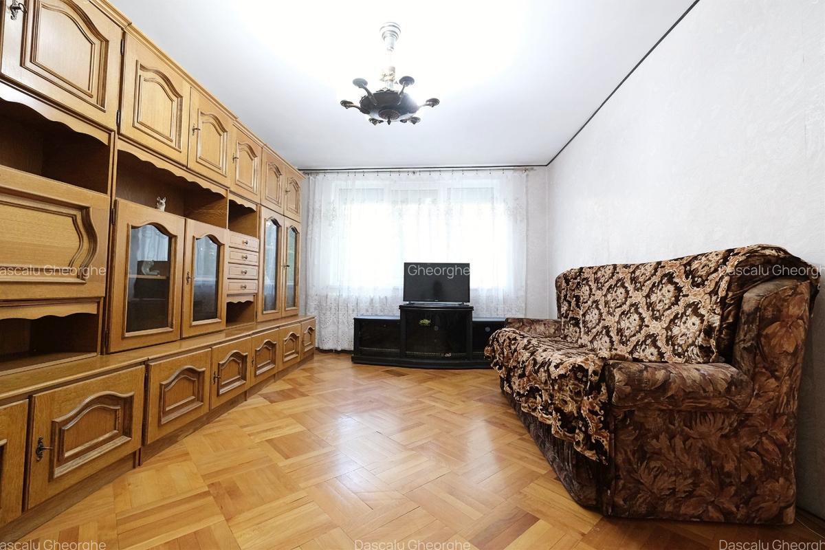 TITAN, apartament 3 camere decomandate, etaj 1 cu centrala termica - 1
