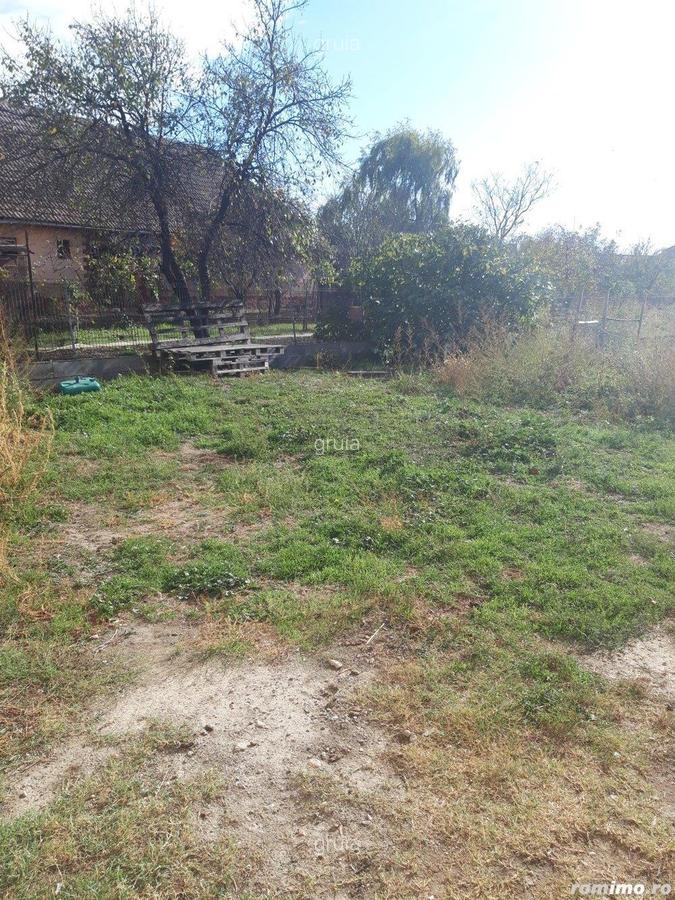 De vanzare apartament o camera - 11 De vanzare apartament o camera - 11