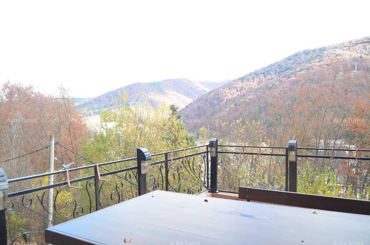 Sinaia-Central,Pensiune de vanzare-18 camere - 9