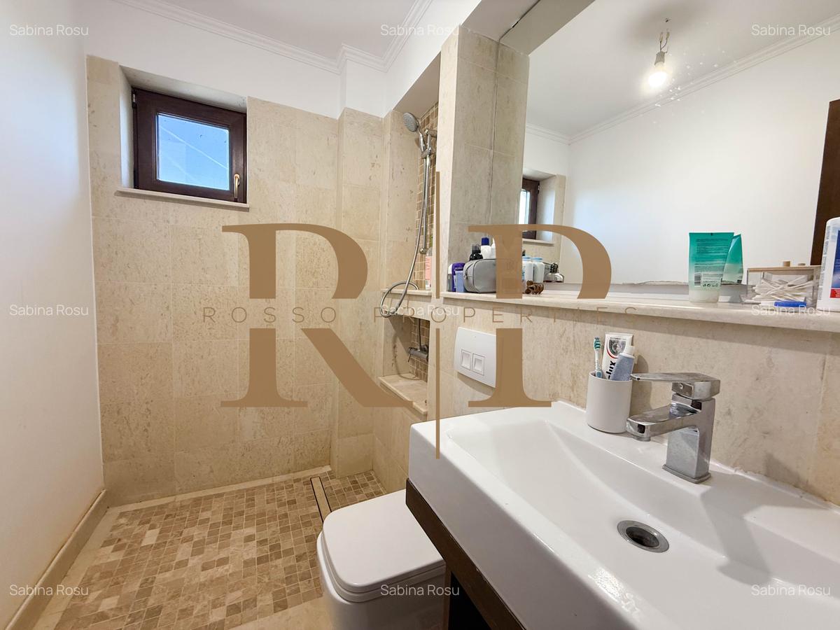 Vila Superba cu deschidere la Lac *Petrachioaia* - 32