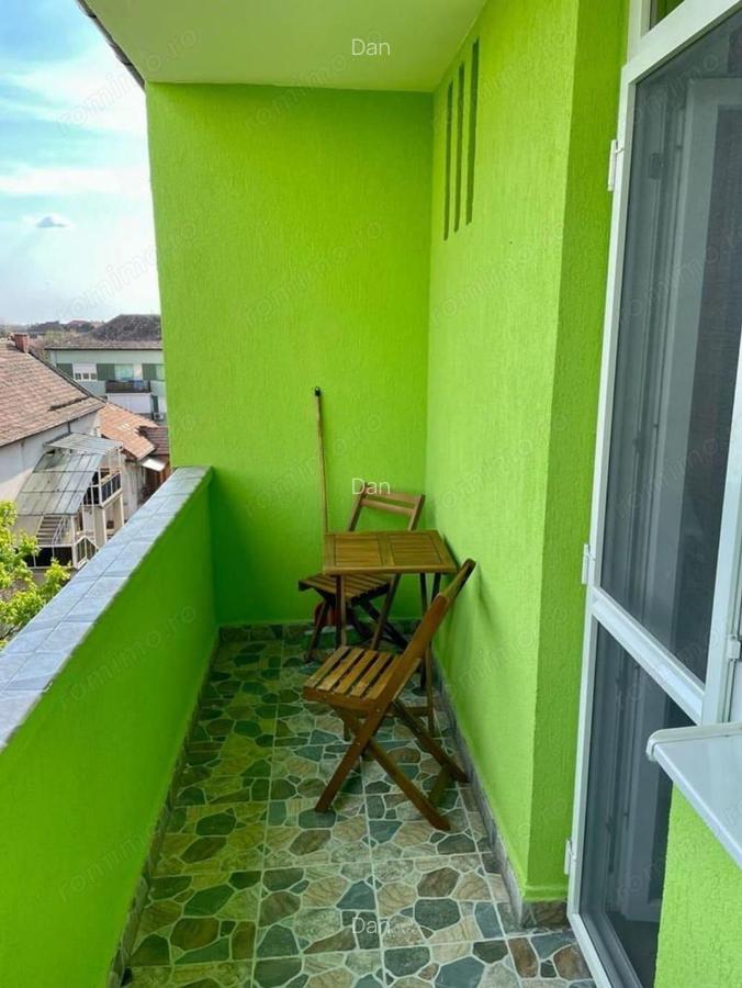 2 camere DECOMANDAT in Complexul Studentesc, 50 mp utili, cu CENTRALA PROPRIE, mobilat si utilat - 8