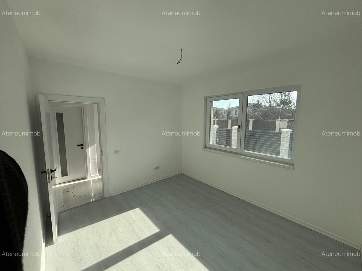 Vila cu teren generos langa Paradisul Verde - 6