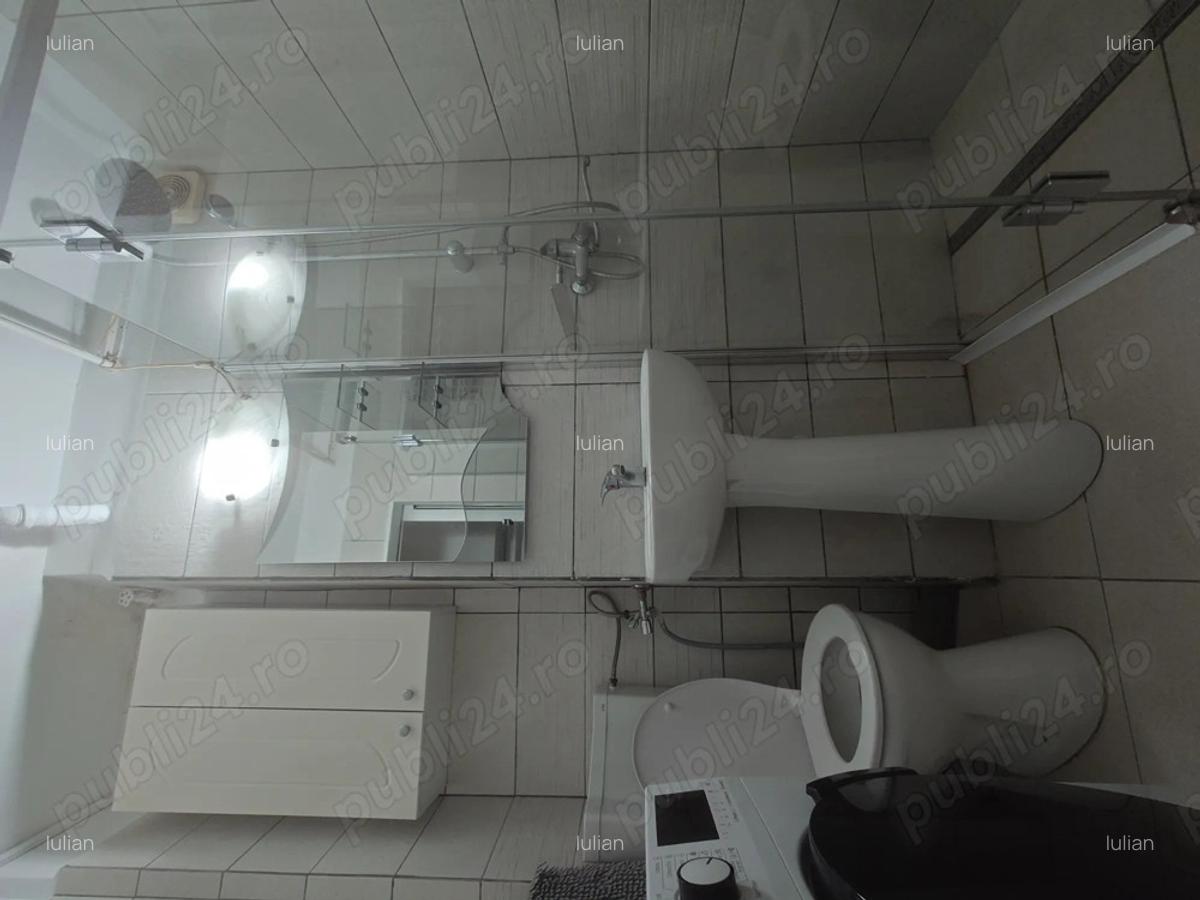 De inchiriat apartament 2 camere Constan?a, zona ?coala 8 - 8