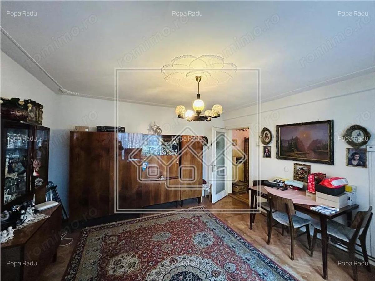 Ap cu 2 camere, balcon, etaj 3 4, zona Terezian - 9