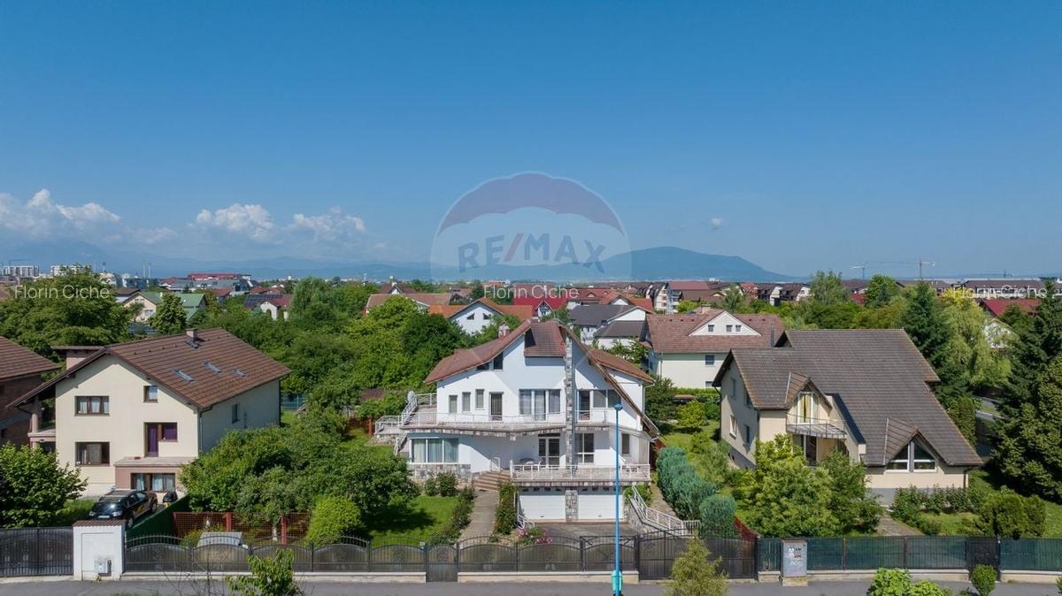Vila impunatoare, rezidenta cu pretentii, Tractorul, Brasov - 9