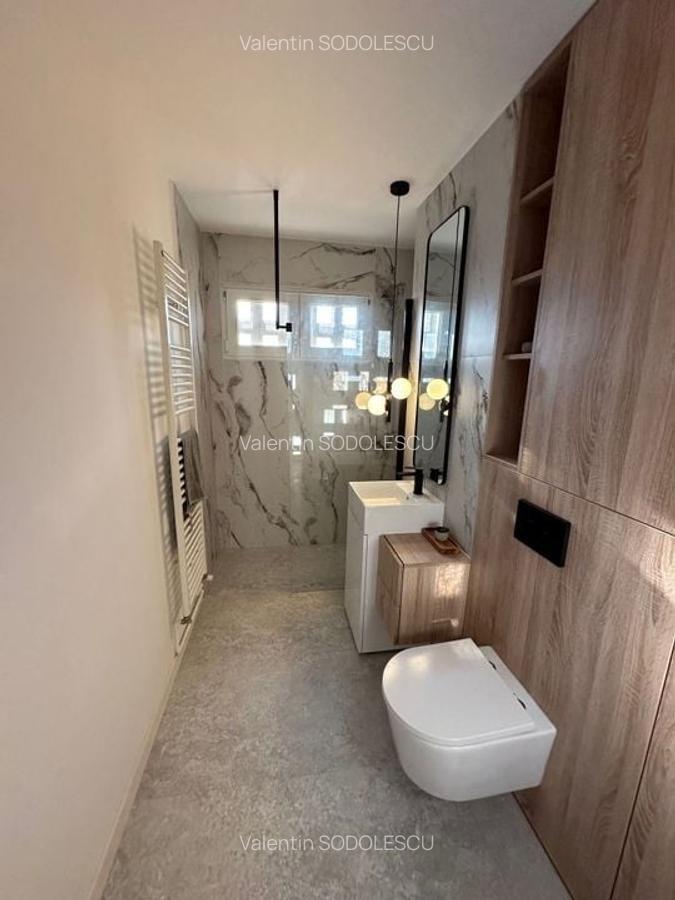 Apartament cu 3 camere semidecomandat în Circumvalațiunii - 16