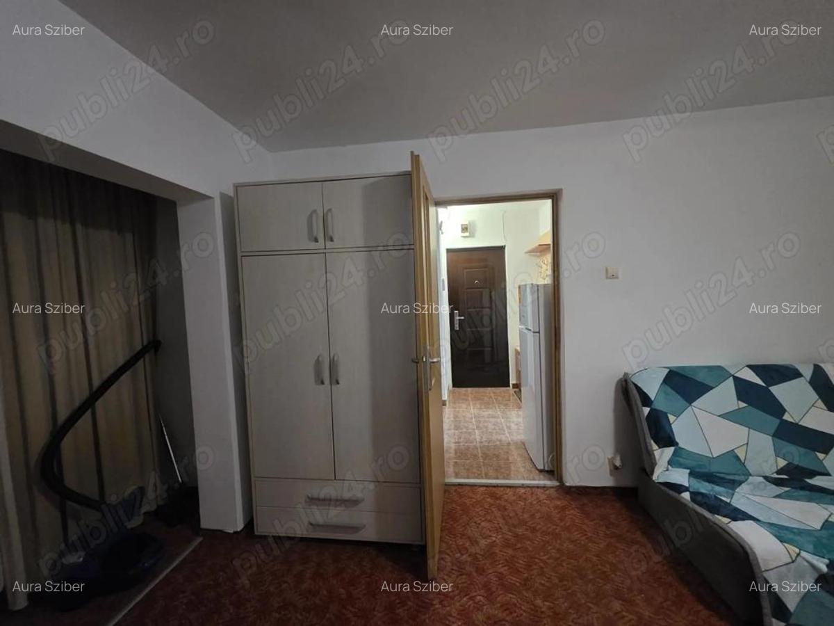 Garsoniera moderna de inchiriat, Deva zona Pia?a Centrala - 3