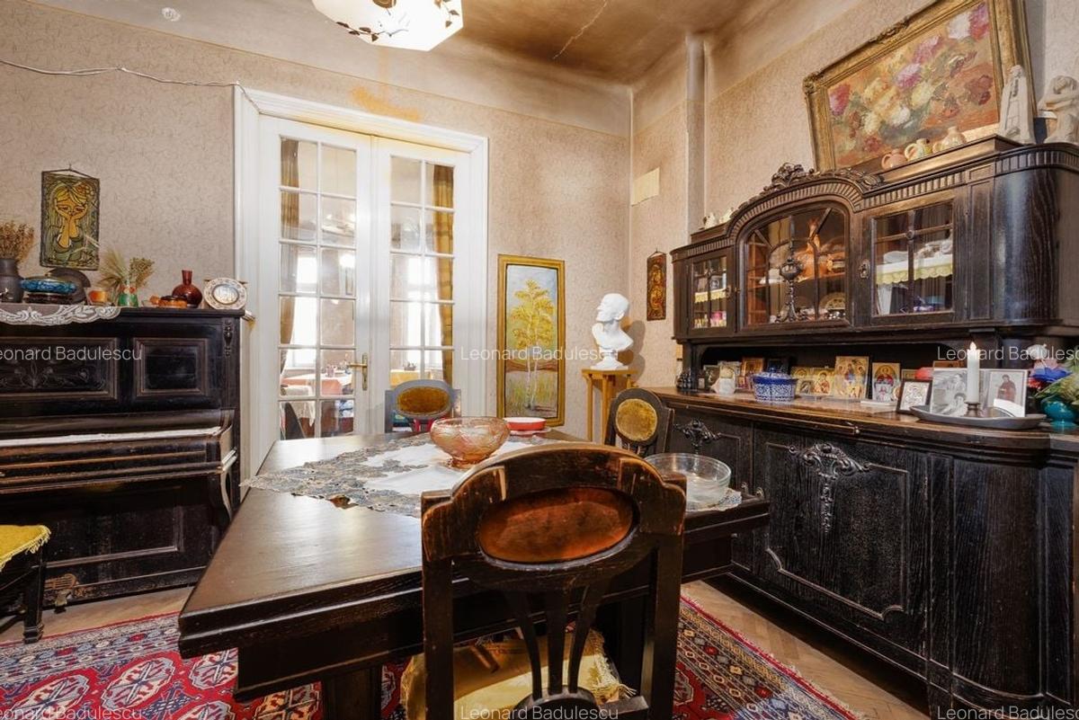 Decebal-Invingatorilor Vila 6 camere-455mp teren - 4 Decebal-Invingatorilor Vila 6 camere-455mp teren - 4