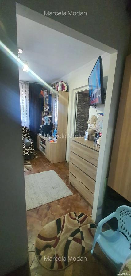 Vand apartament 3camere confort 3 - 8 Vand apartament 3camere confort 3 - 8