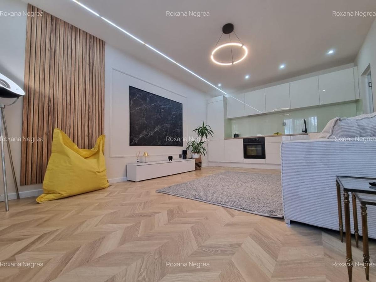 Apartament  cu 2 camere, ultrafinisat, zona semicentrala, etaj intermediar - 14