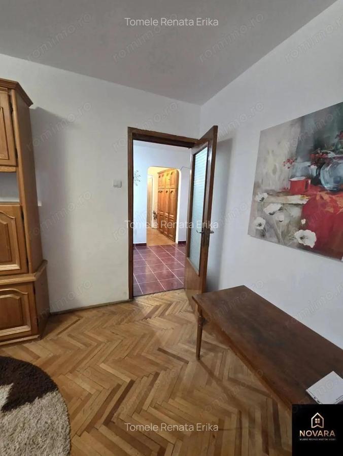 3 camere zona Decebal etaj 1 - 7