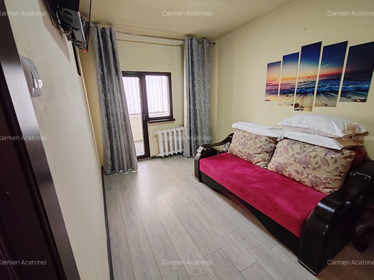 Apartament cu 3 camere decomandat, mobilat în Centrul Civic - 8