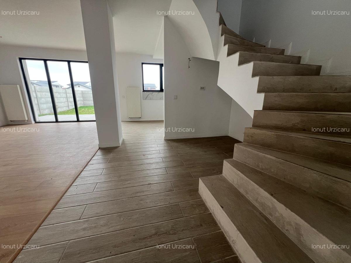 Vila individuala - 5 camere - 3 bai -teren 400 mp - 7