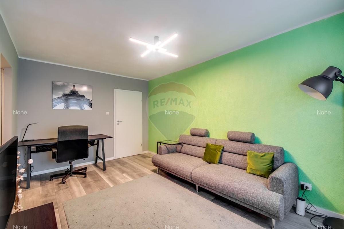 Apartament 2 camere de vanzare, bloc 1982, 57 mp, priveliste superba - 2