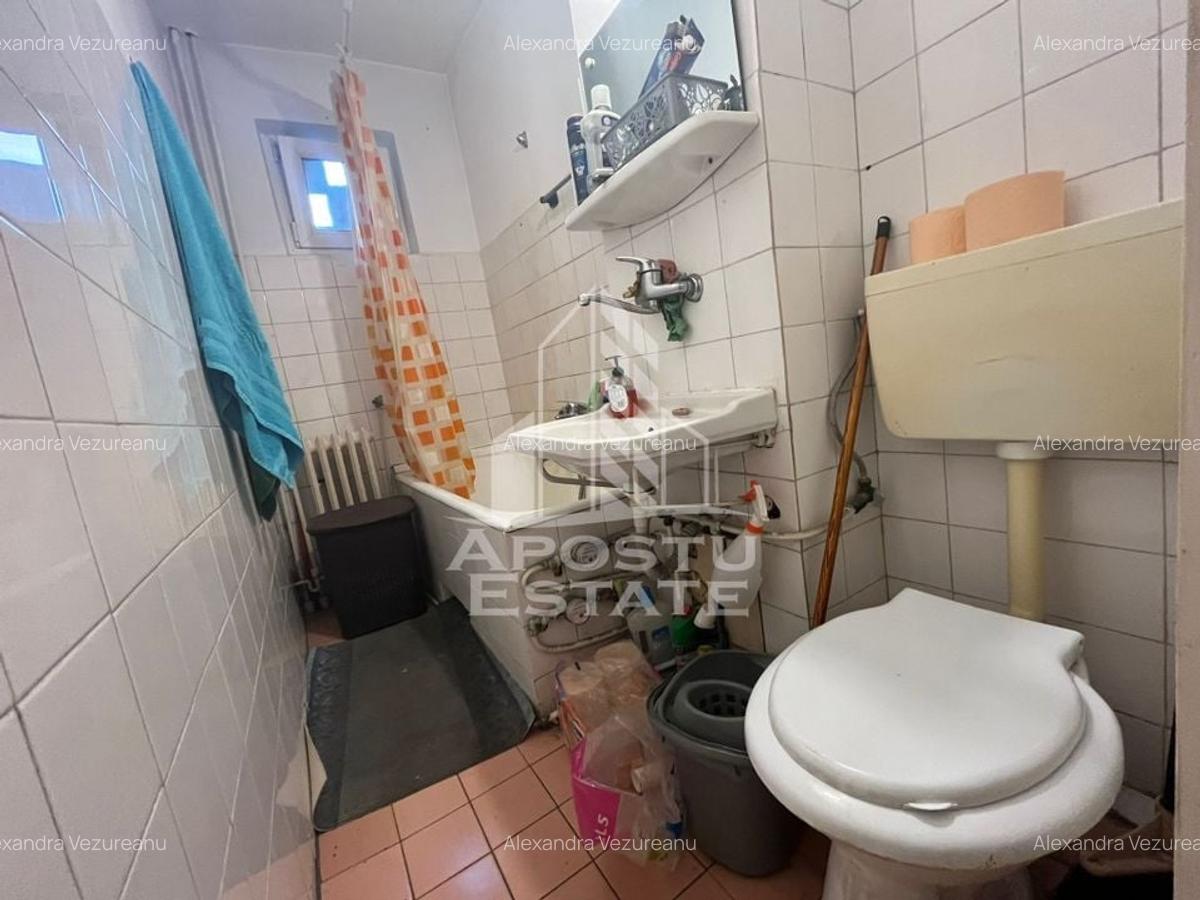 Apartament cu 2 camere, semidecomandat, etajul 2, zona Sagului - 8