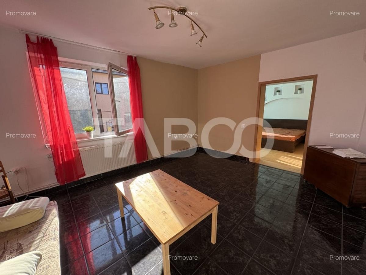 Casa de inchiriat cu 5 camere curte pet friendly Lazaret Sibiu - 3